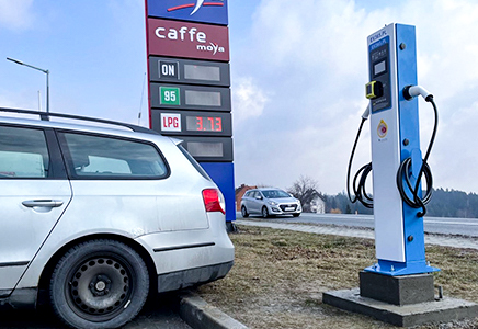 AC-Ladegerät für Elektrofahrzeuge (22 kW) in Polen